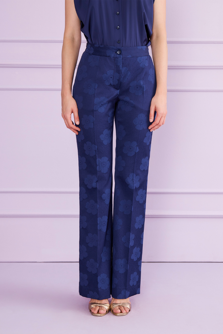 Daisy Jacquard Pants with Flower Print