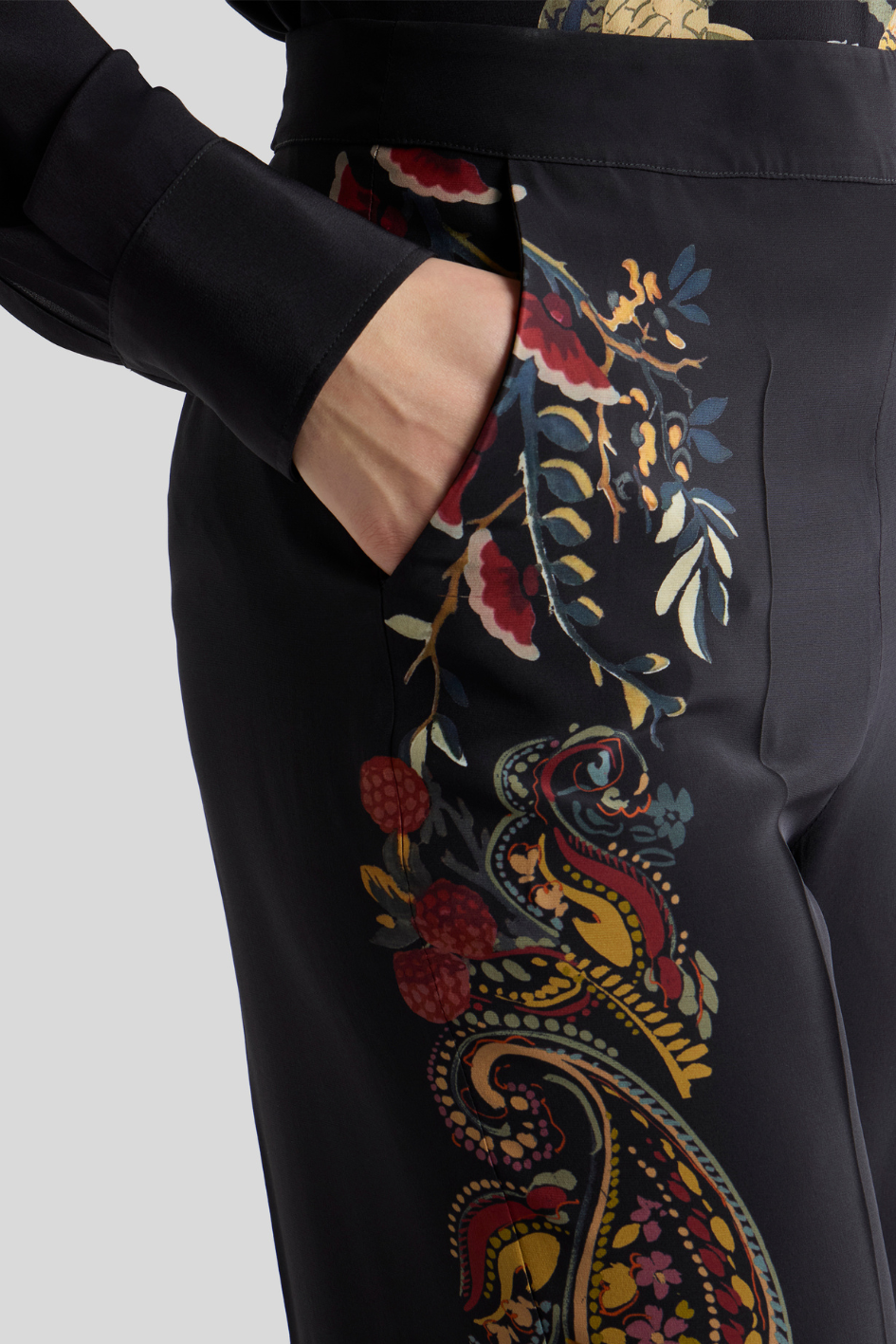Black Straight-Leg Trousers with Ornamental Floral Print