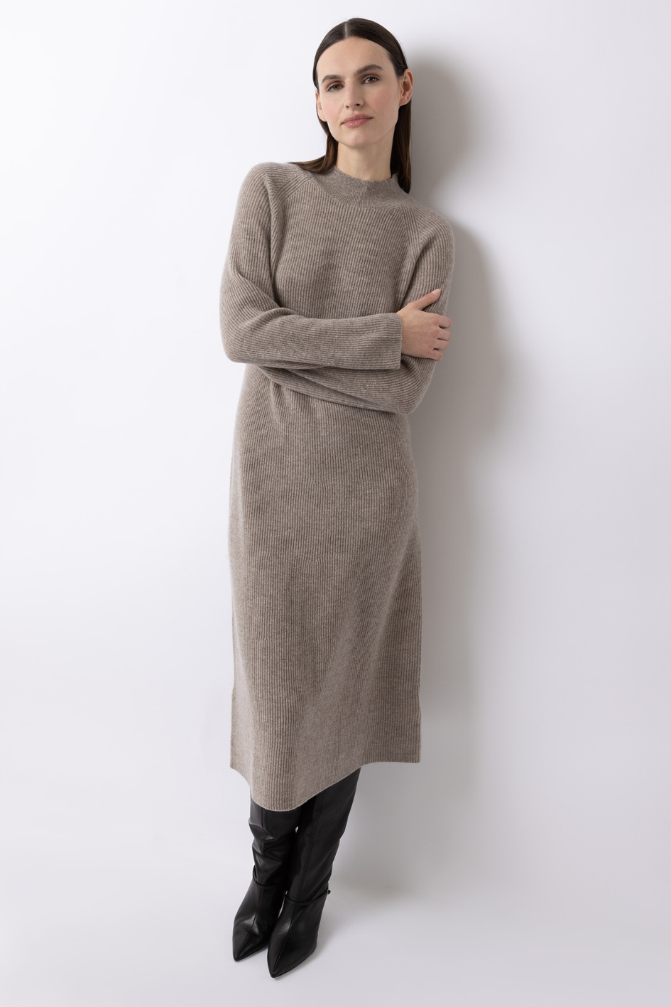 Knit Midi Dress with long Sleeves