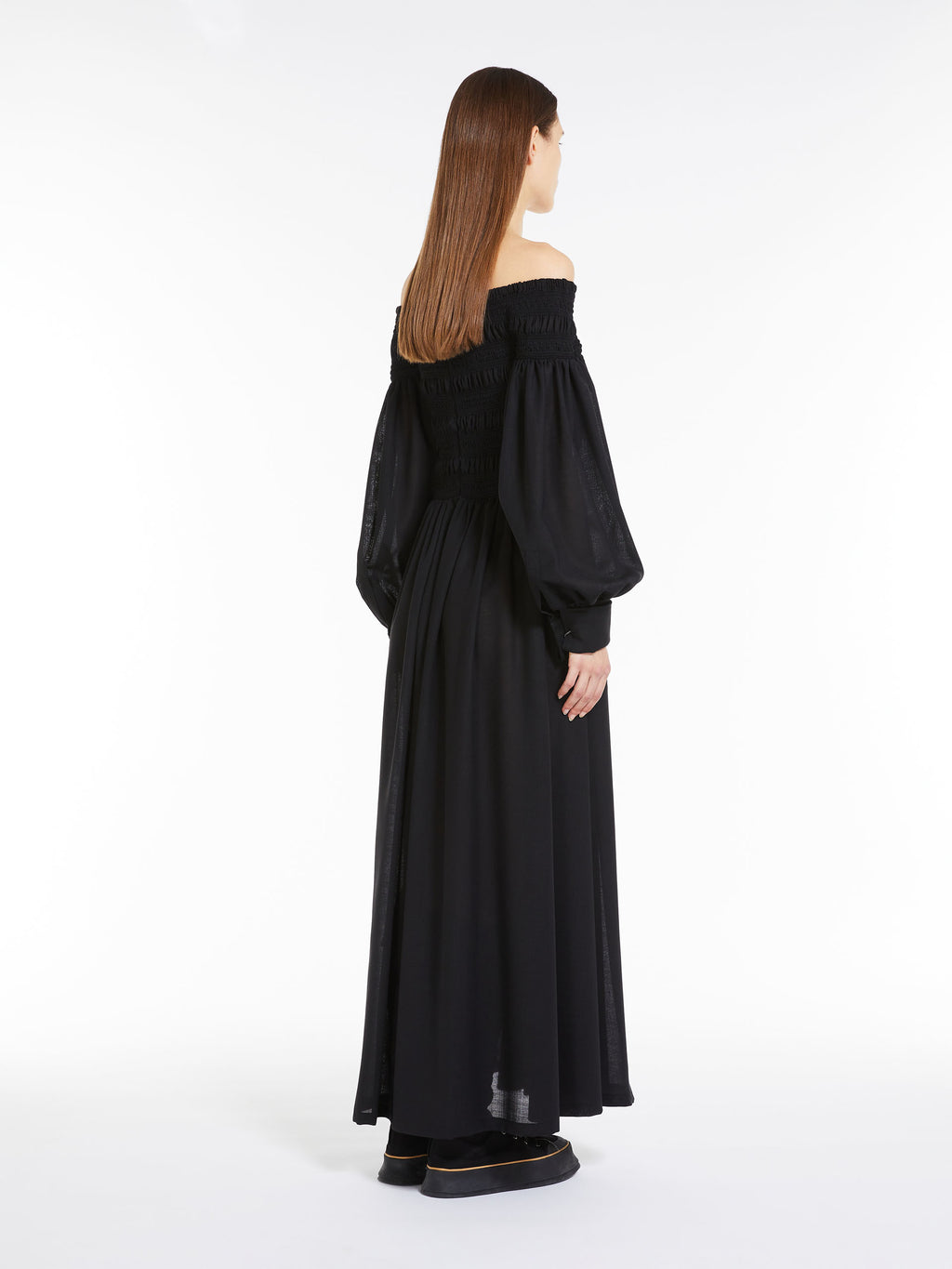 Schulterfreies Kleid aus Wolle