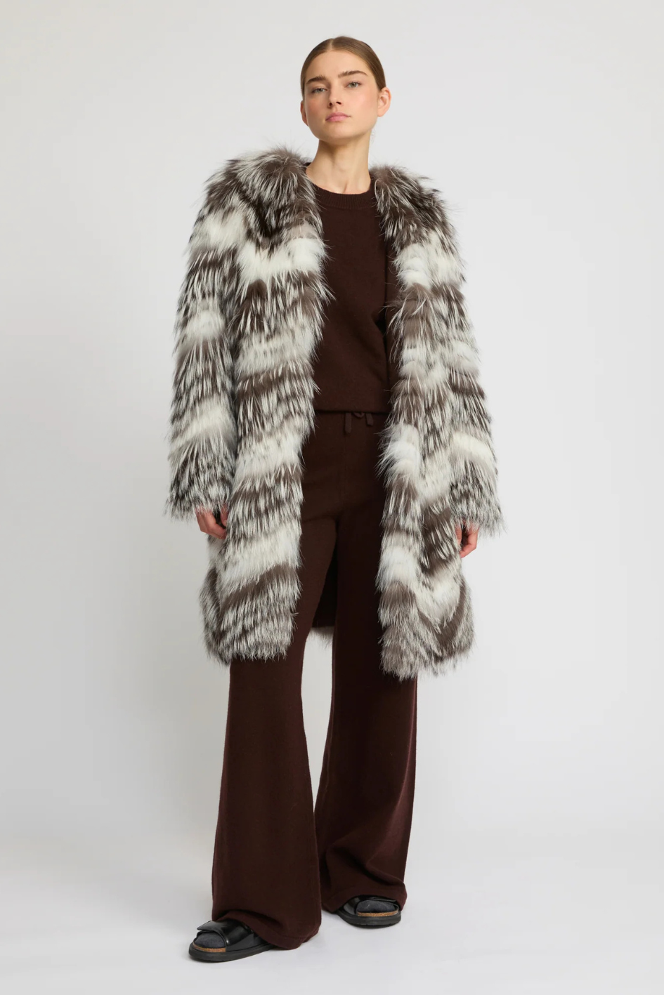 Coat with belt made of Merino Knit and Fox Fur