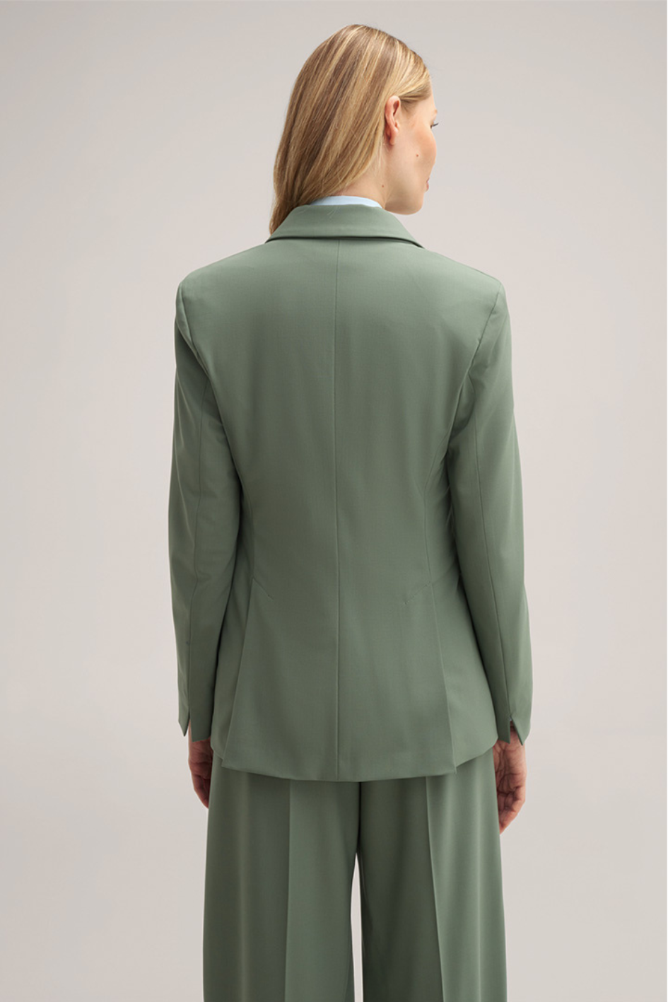 Virign Wool Stretch Blazer in Sage Green