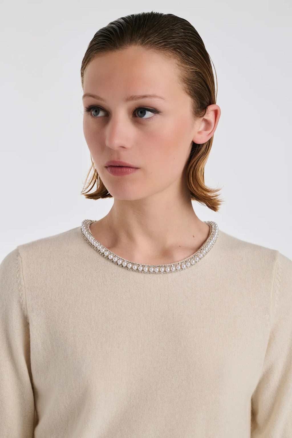 Jumper with Pearls and Rhinestones