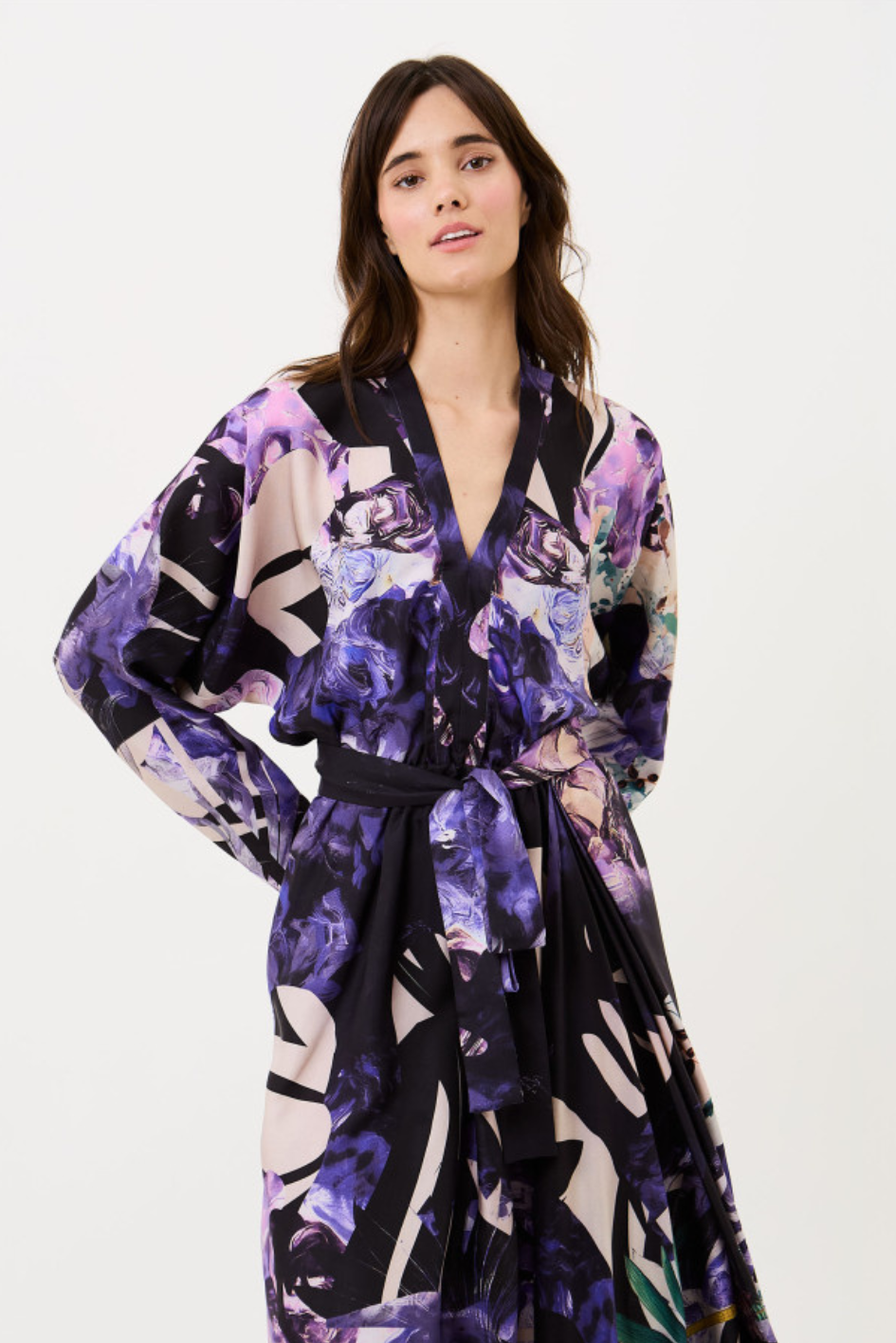 Garden of Wisteria midi Dress