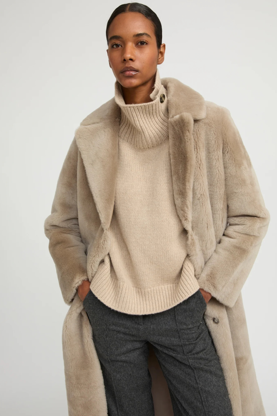 Long reversible Lambskin Coat with Belt