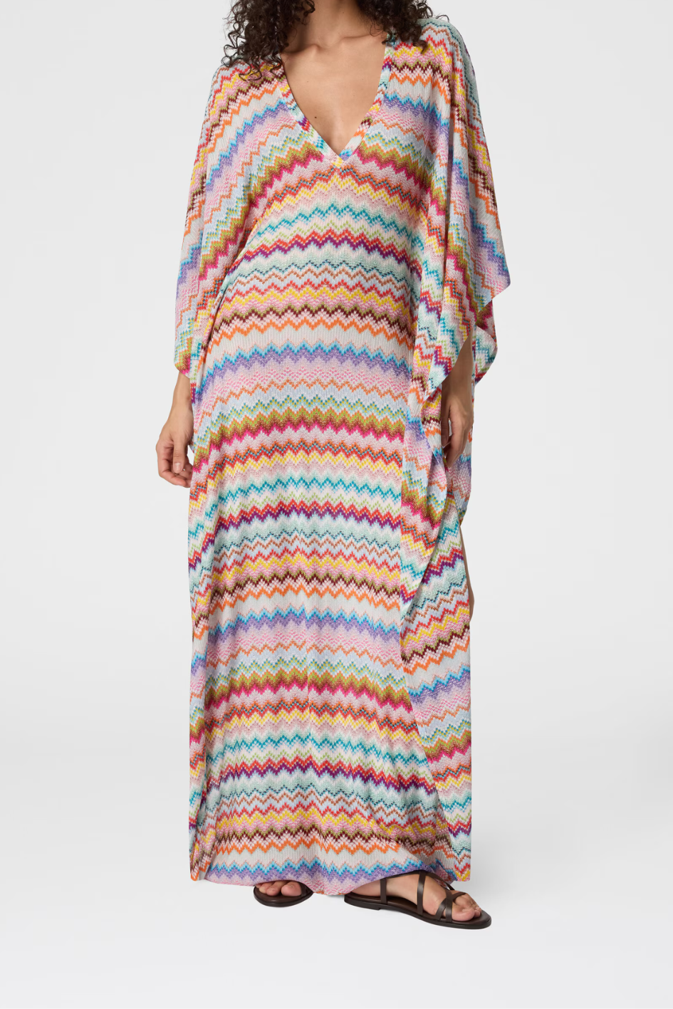 Long Kaftan-style wrap with a Micro-ZigZag Pattern in a Pixel Effect