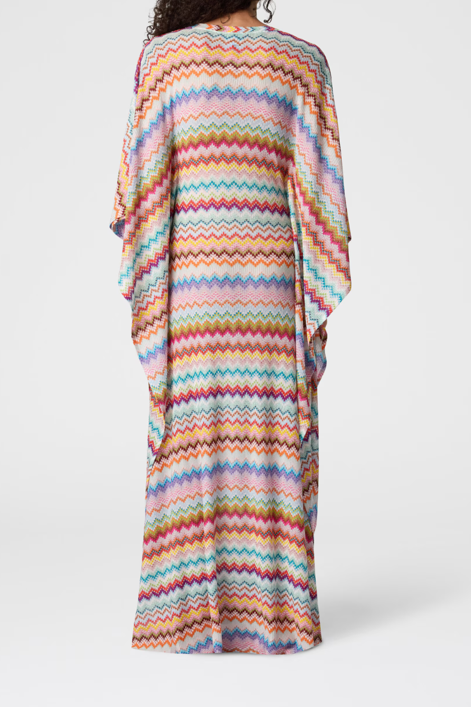 Long Kaftan-style wrap with a Micro-ZigZag Pattern in a Pixel Effect
