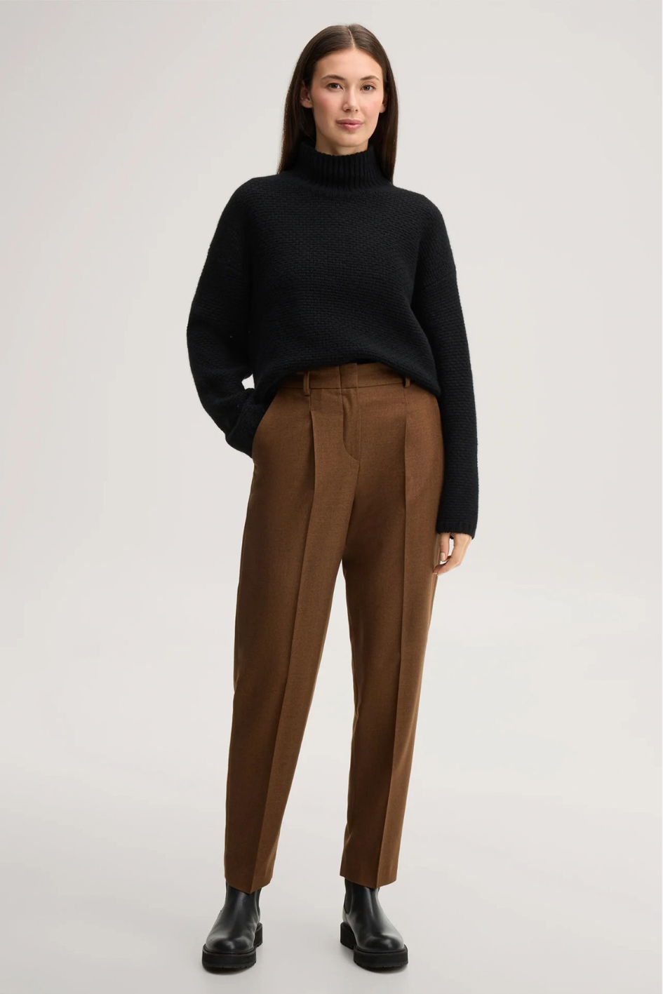 Virgin Wool and Silk Blend Tapered Trousers in Brown