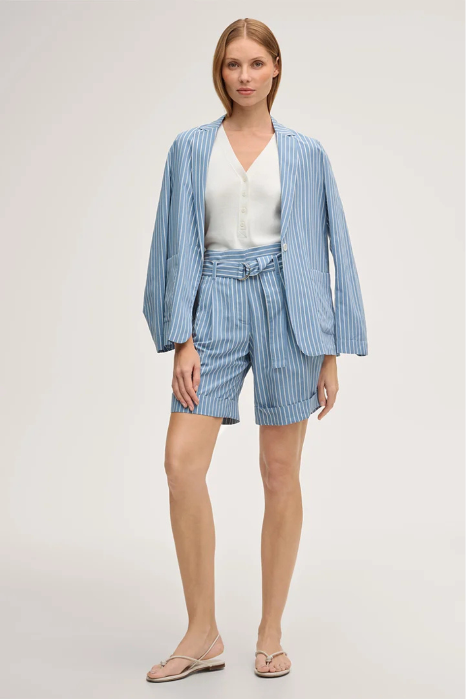 Viscosemix Shorts with a Belt in light blue and ecru Stripes
