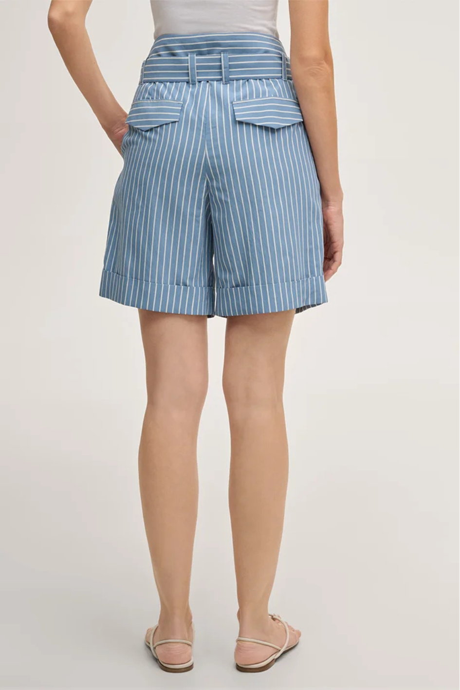 Viscosemix Shorts with a Belt in light blue and ecru Stripes