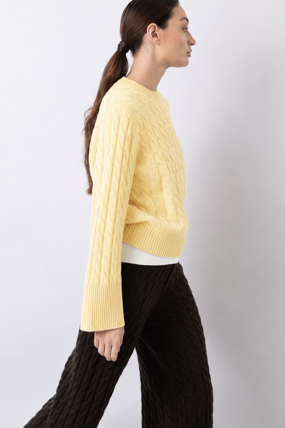 Relaxed Cable Knit Cashmere Sweater