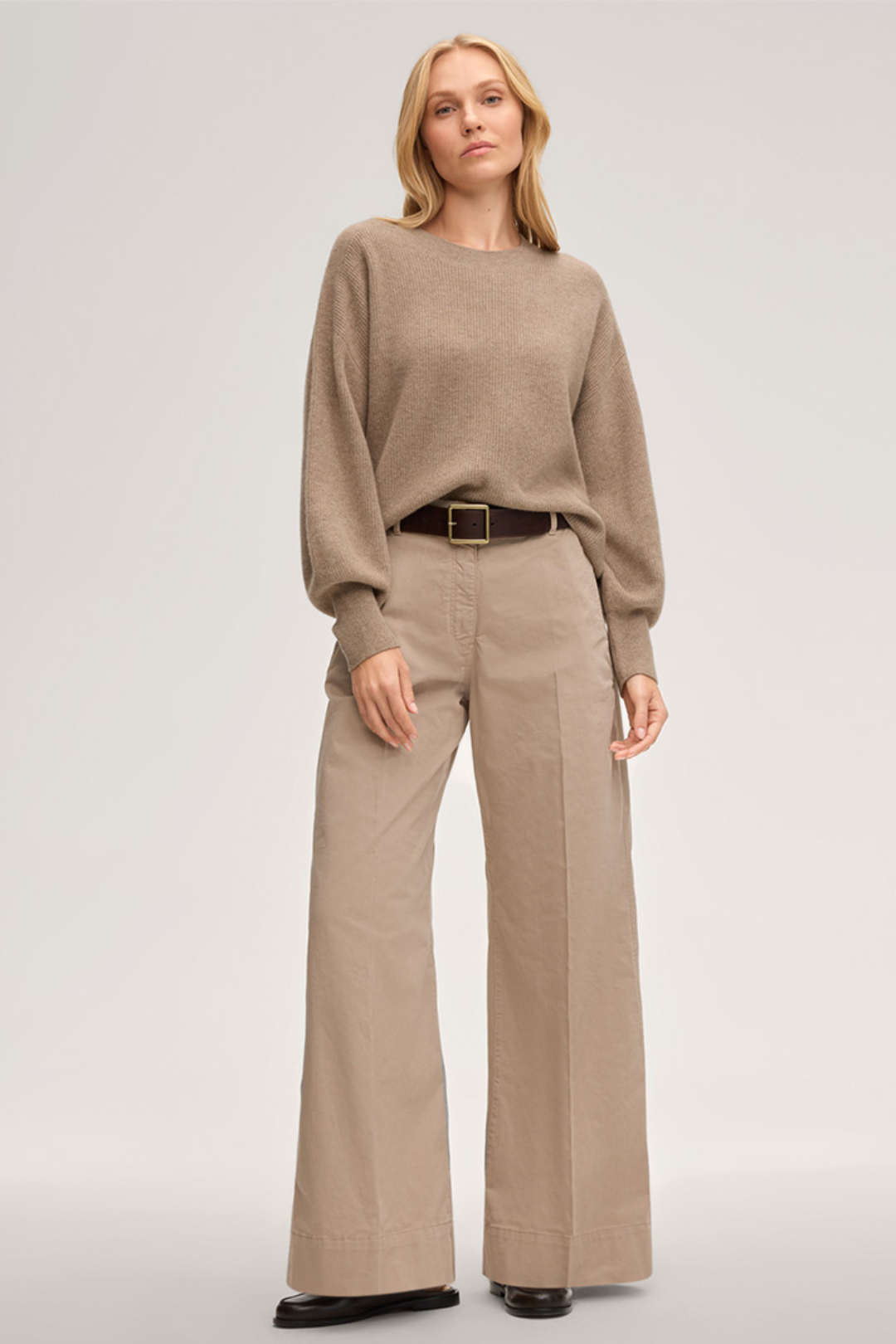 Taupe Cashmere Sweater with puffed Sleeves
