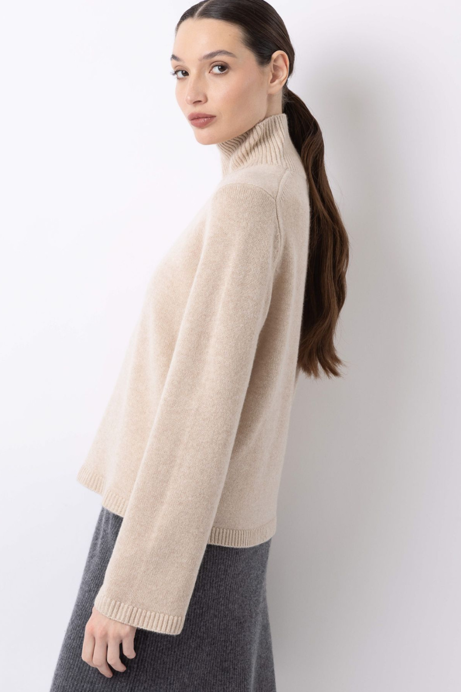 Fine Knit Cashmere Turtleneck