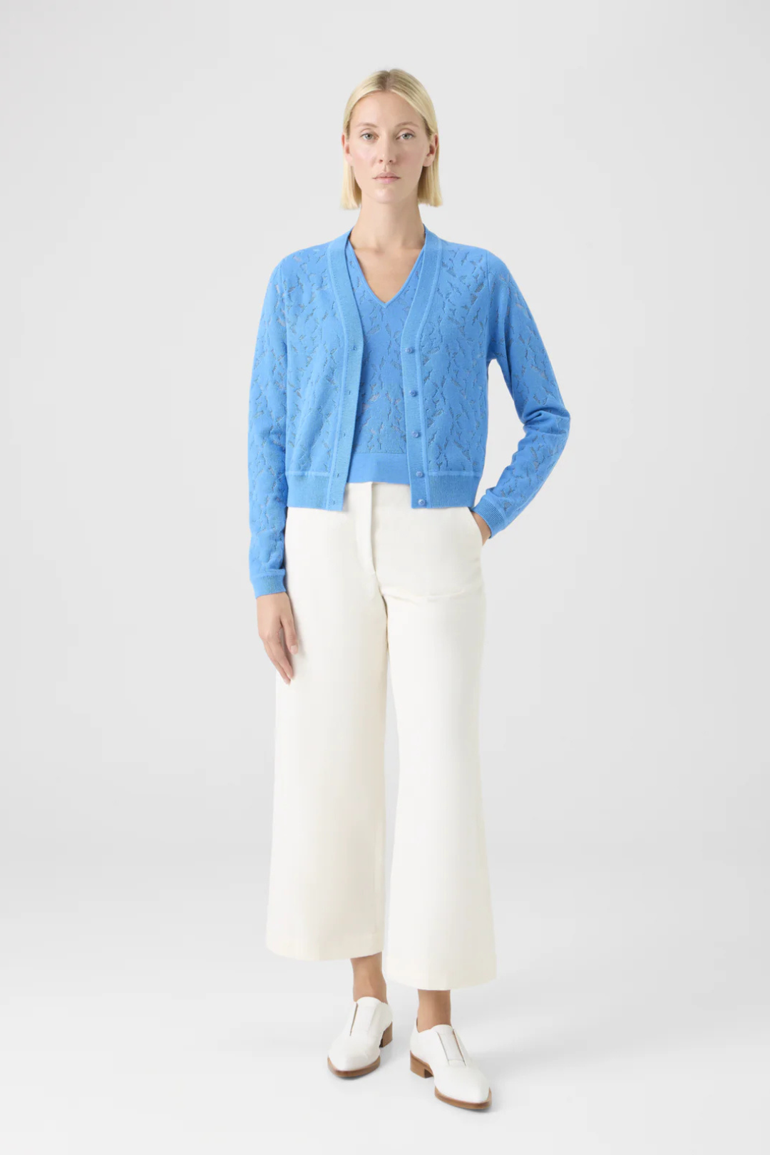 Wool Silk Intarsia Short Cardigan with V-Neck