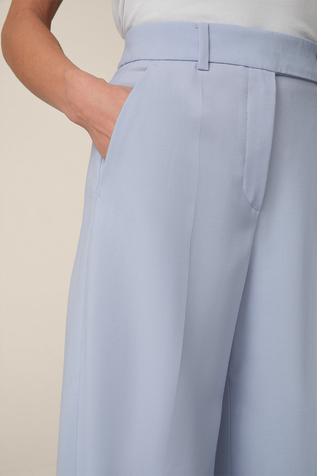 Hellblaue Weite Hose