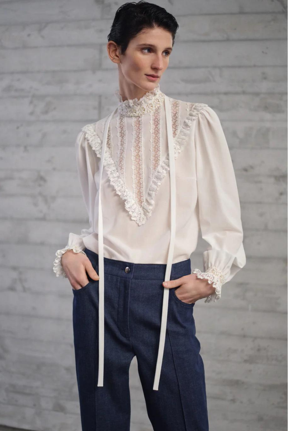 Bluse aus Baumwoll-Crêpe und Spitze