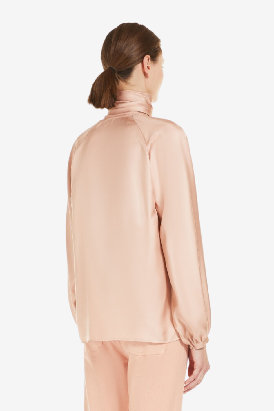 Hemd mit Seidenschal