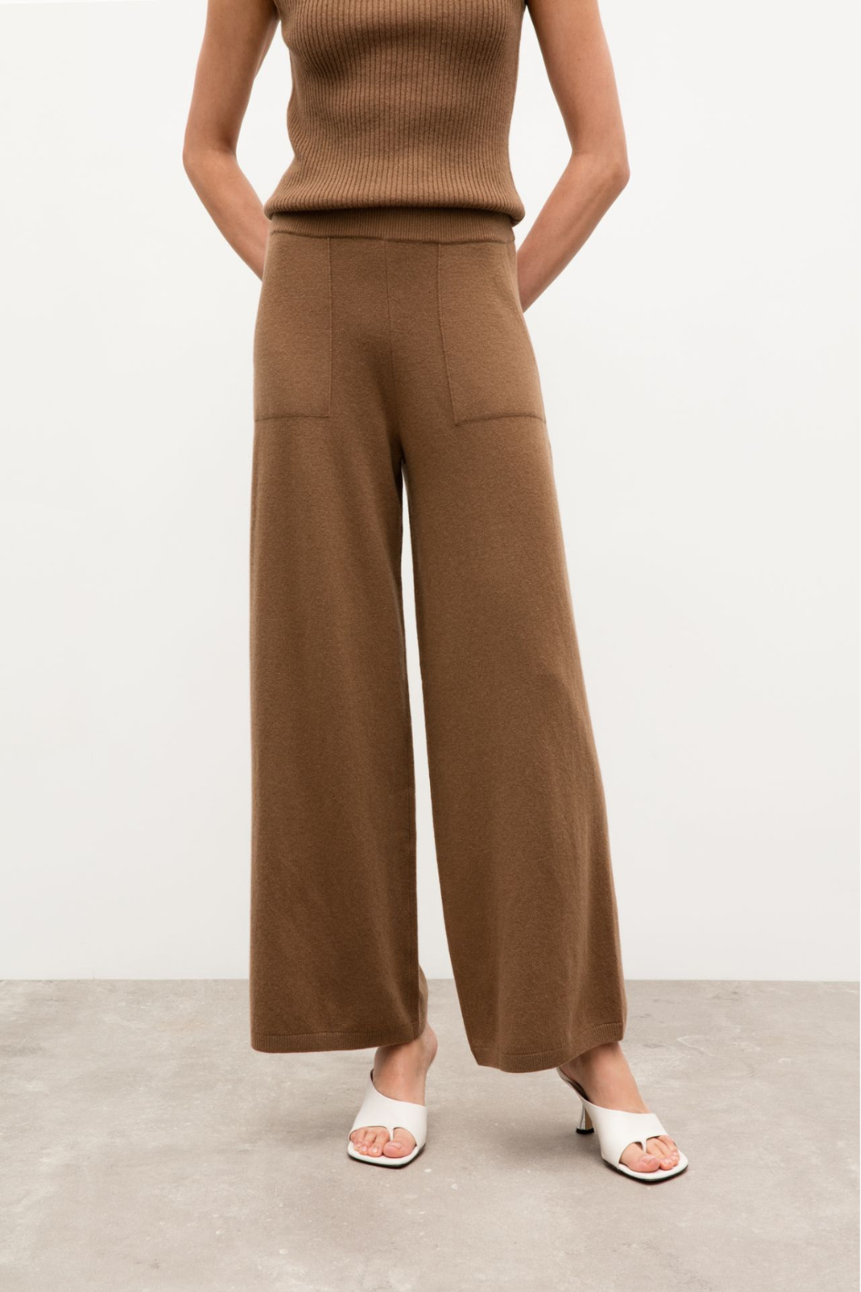 Krysanna Cashmere Hose
