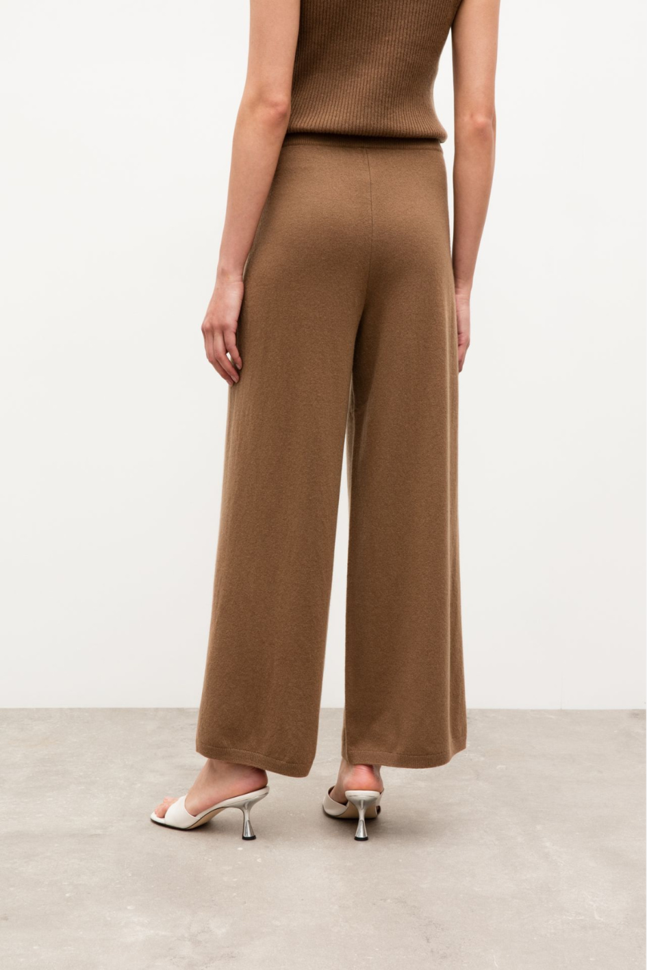 Krysanna Cashmere Hose