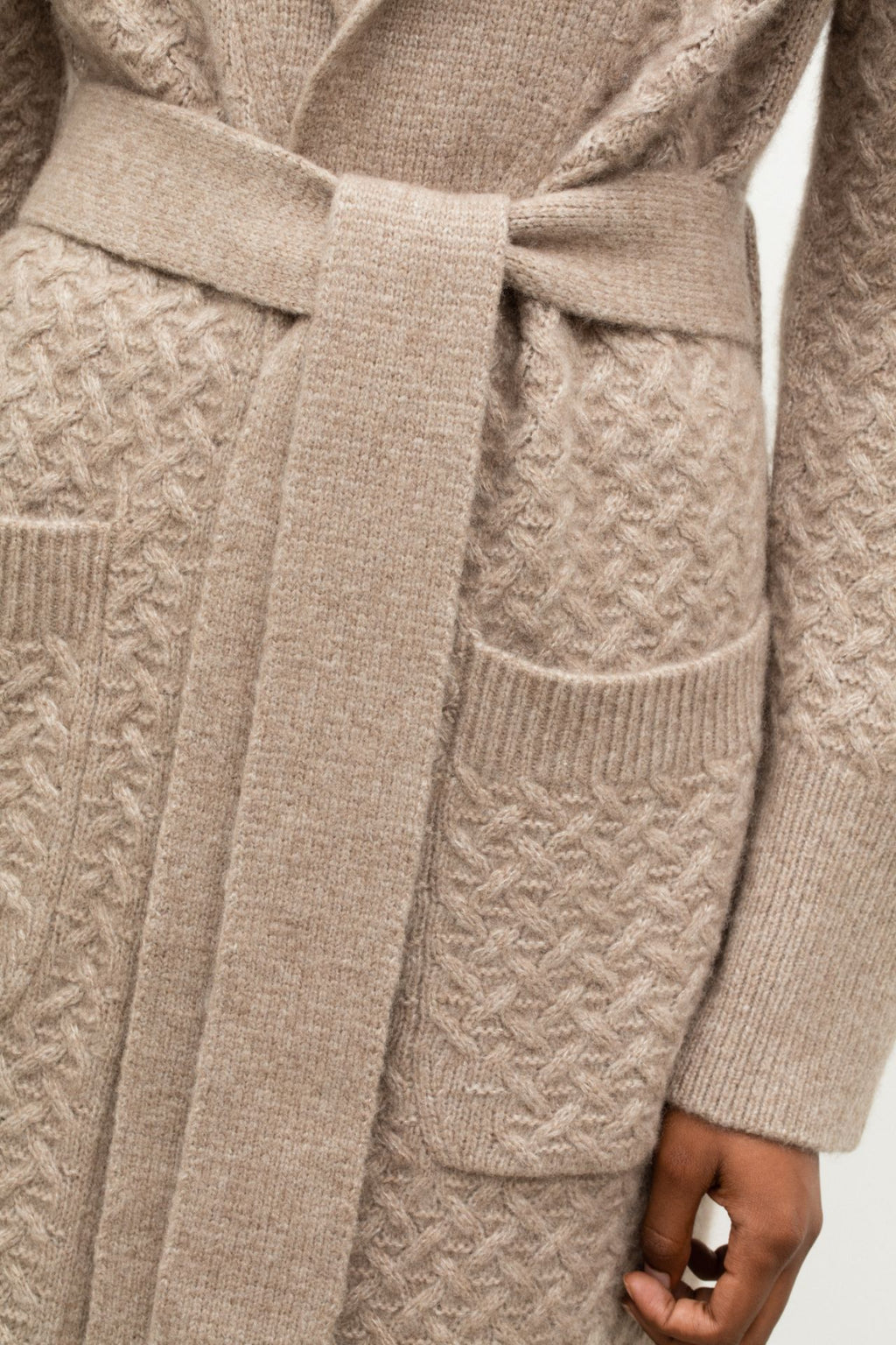 Sapphira Cashmere-Seide Mantel