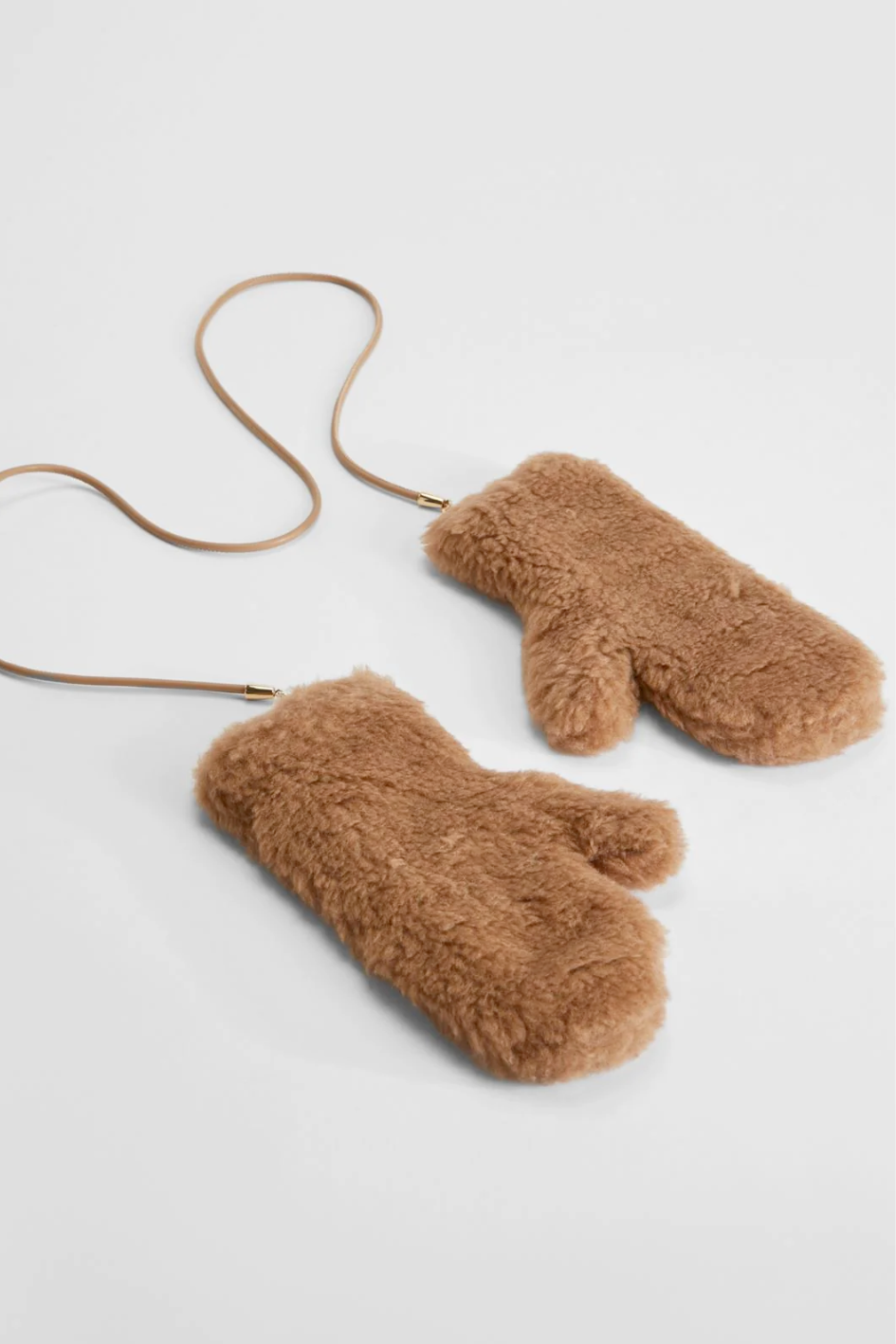 Fäustlinge aus Teddy-Stoff