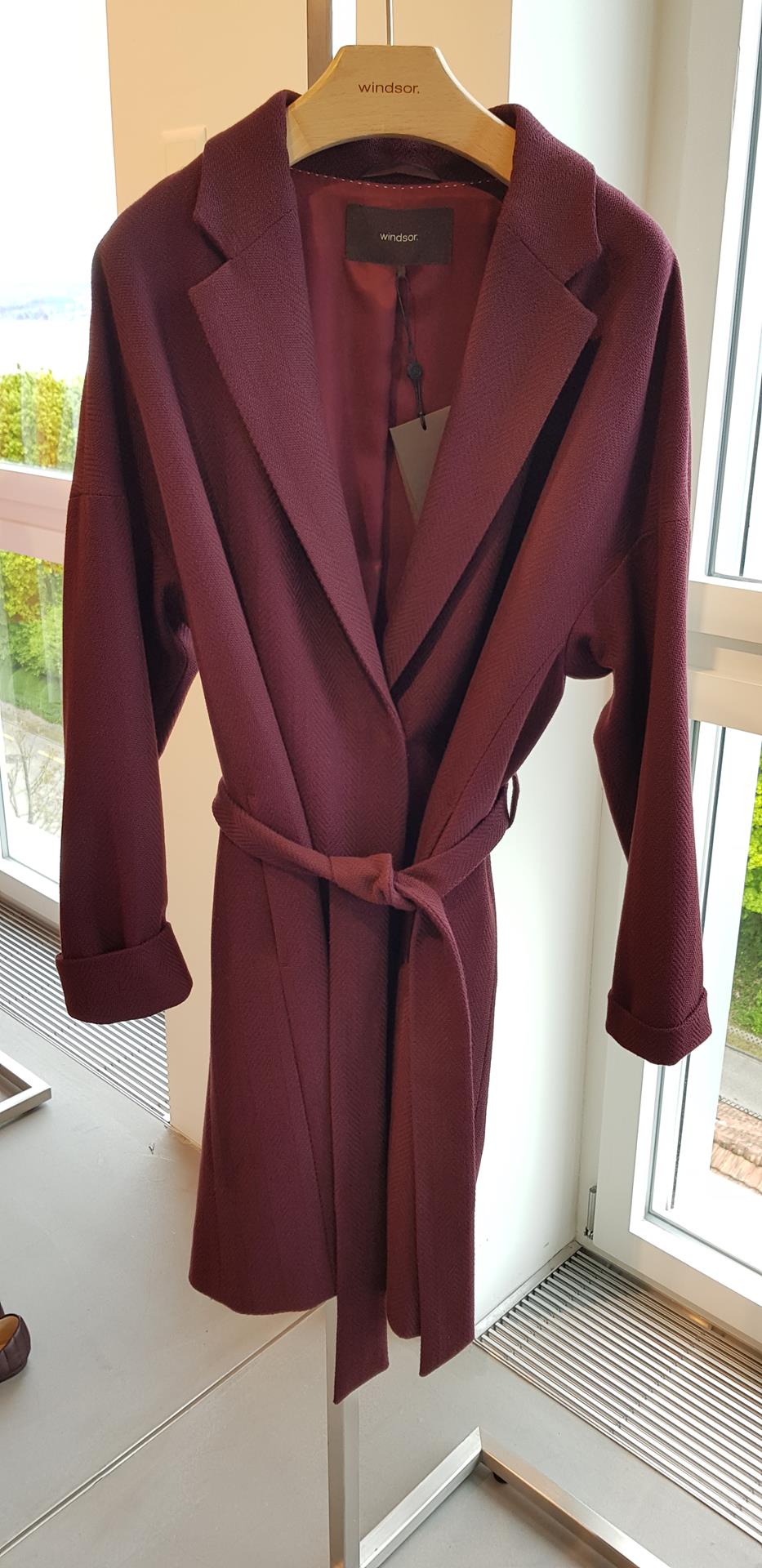 Coat bordeaux