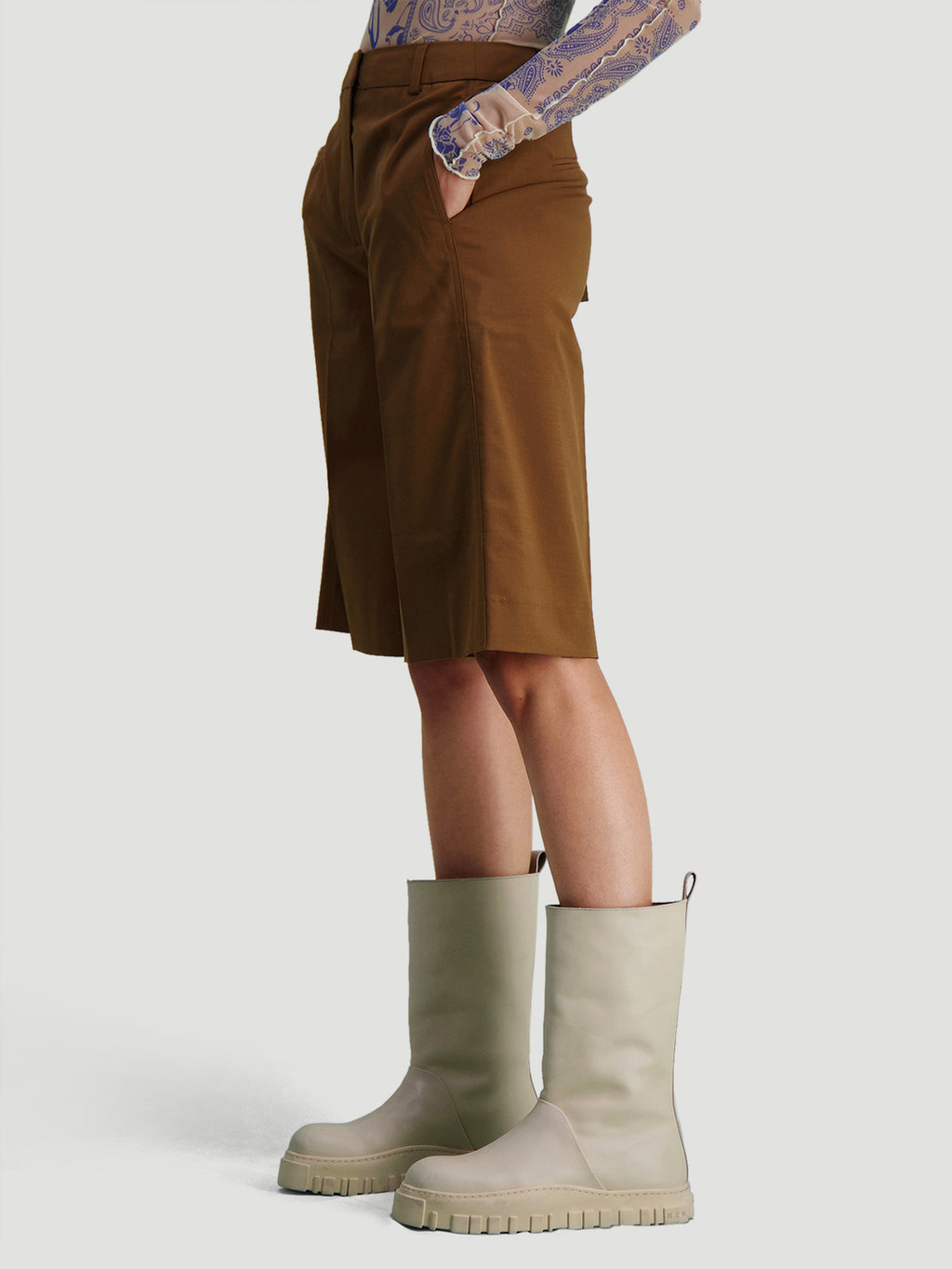 Angela Shorts Light Brown