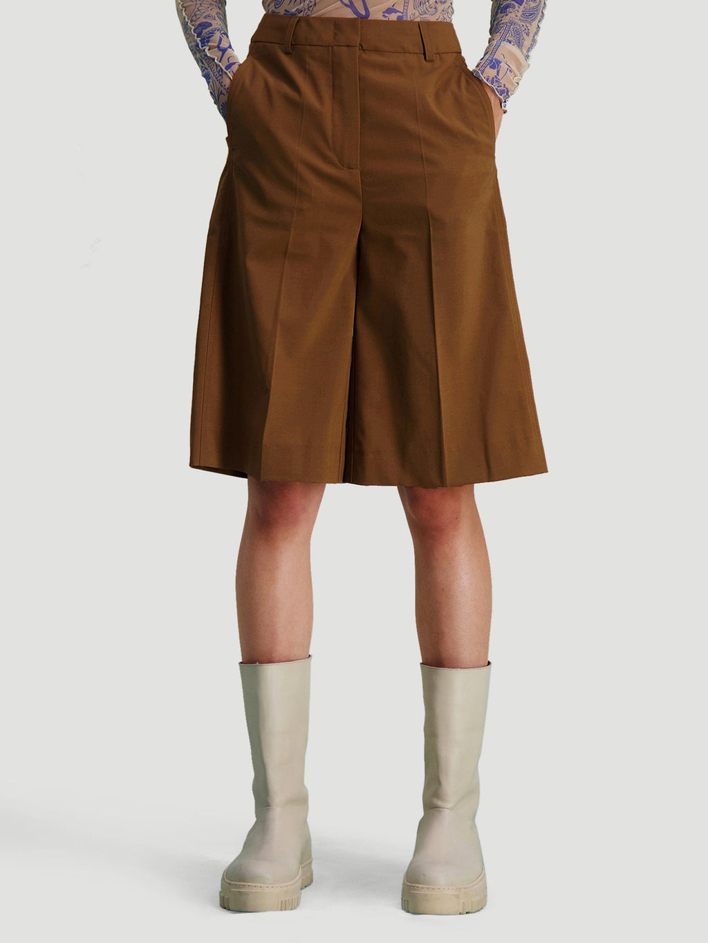 Angela Shorts Light Brown