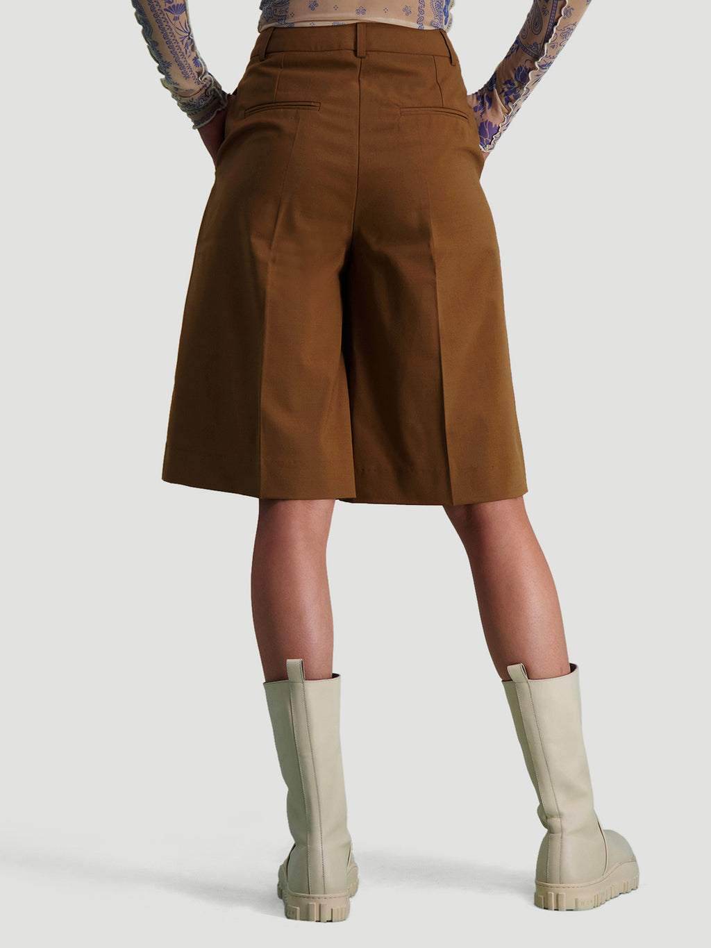Angela Shorts Light Brown