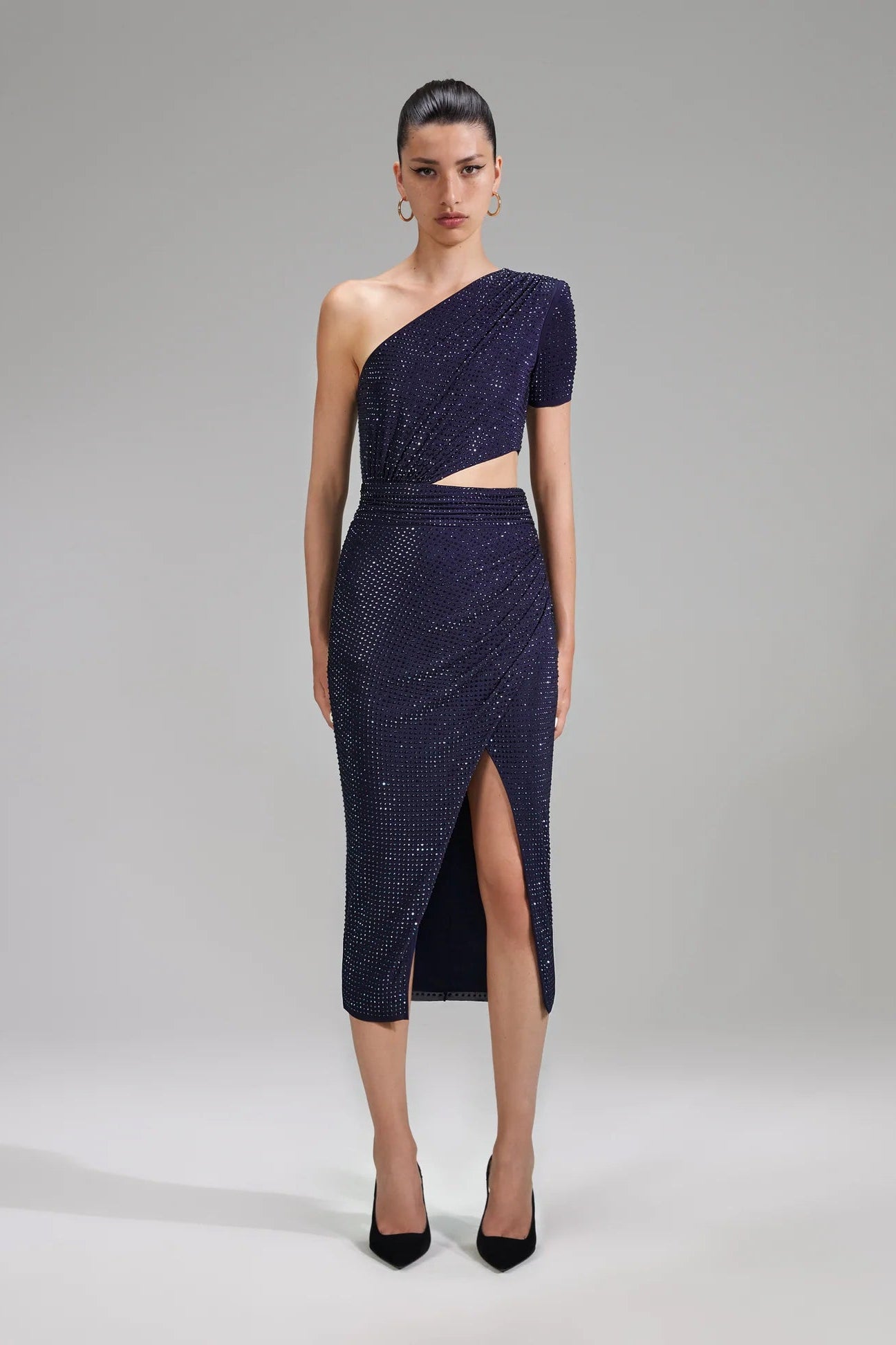 Marineblaues Midikleid