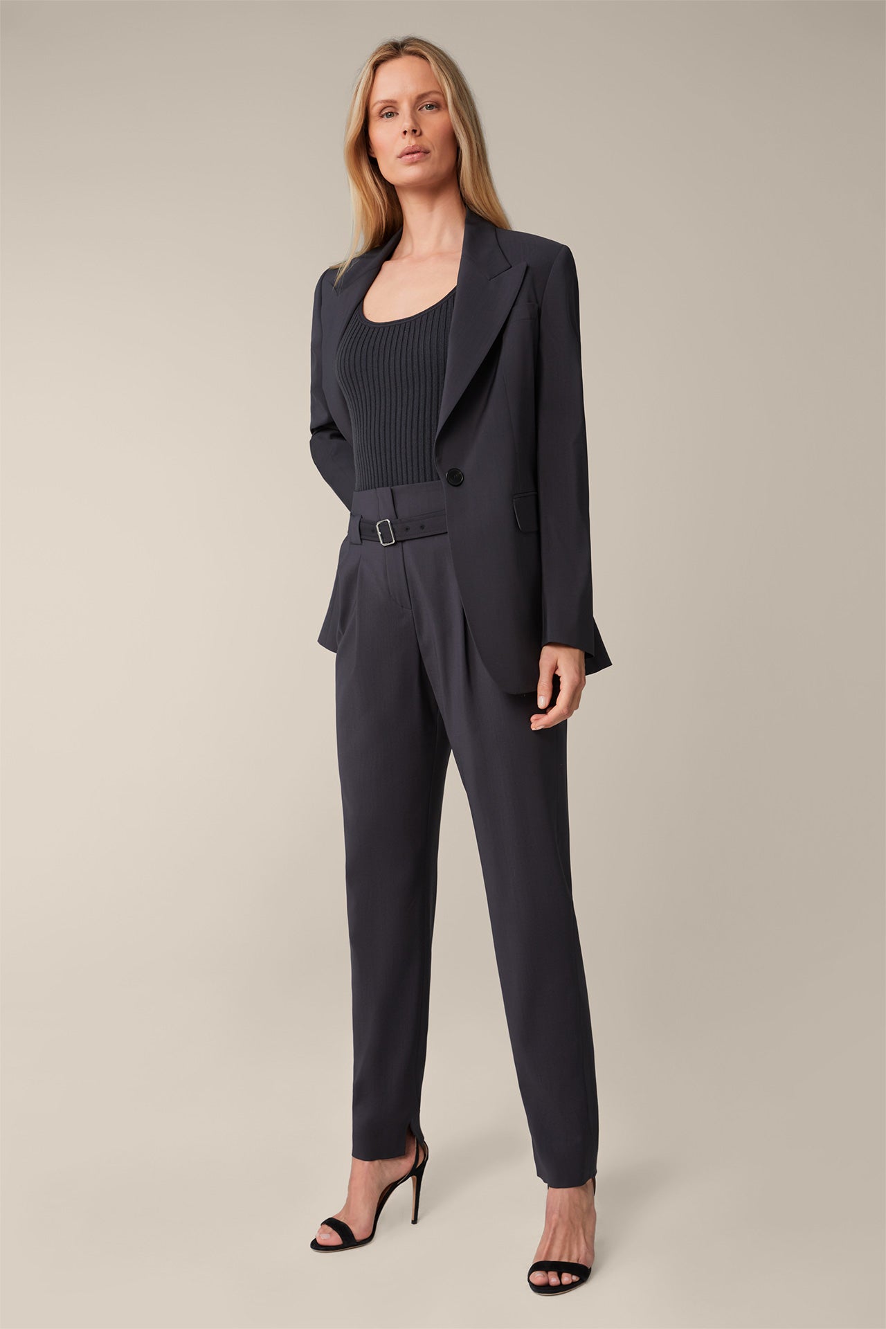 Bundfaltenhose in Anthrazit