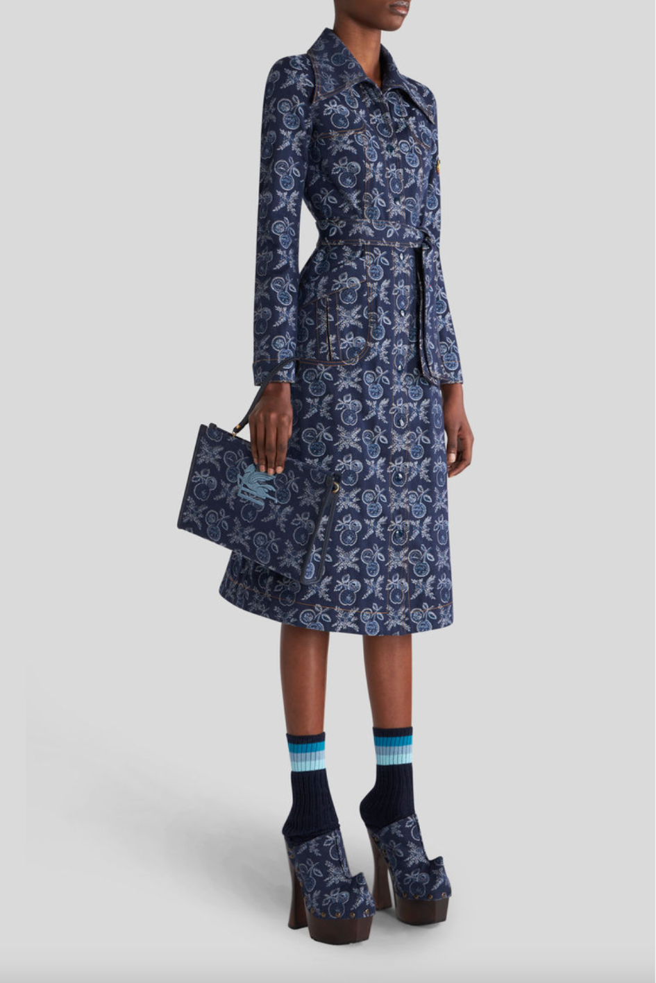 Large Jacquard Pouch with Apples